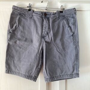 Hollister Men's Gray Flat Front Shorts